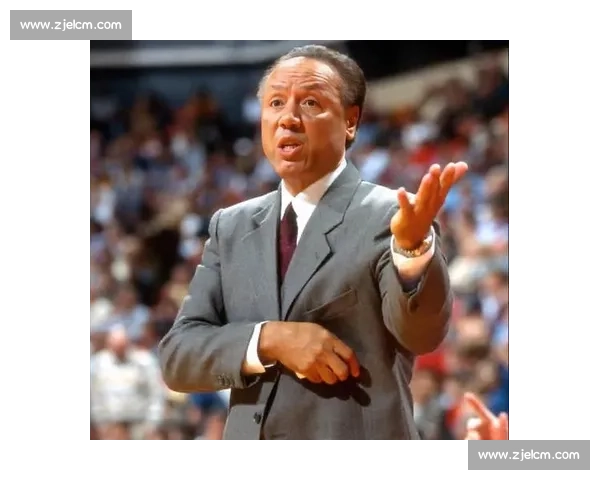 历史性突破！尼克斯瞄准南卡三冠教头，NBA 或迎首位女主帅